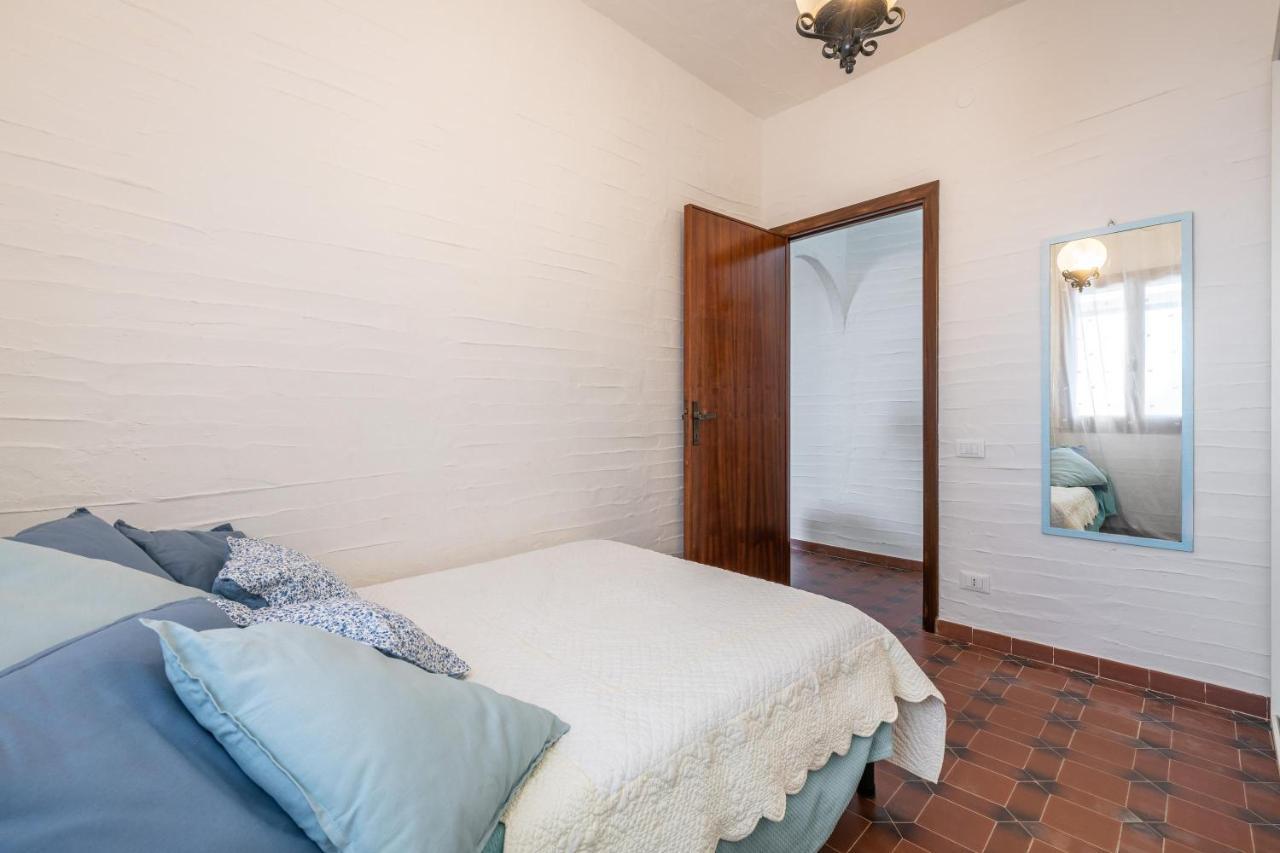 Casa Nicoleup Villa Porto Columbu - Perd'E Sali Екстериор снимка